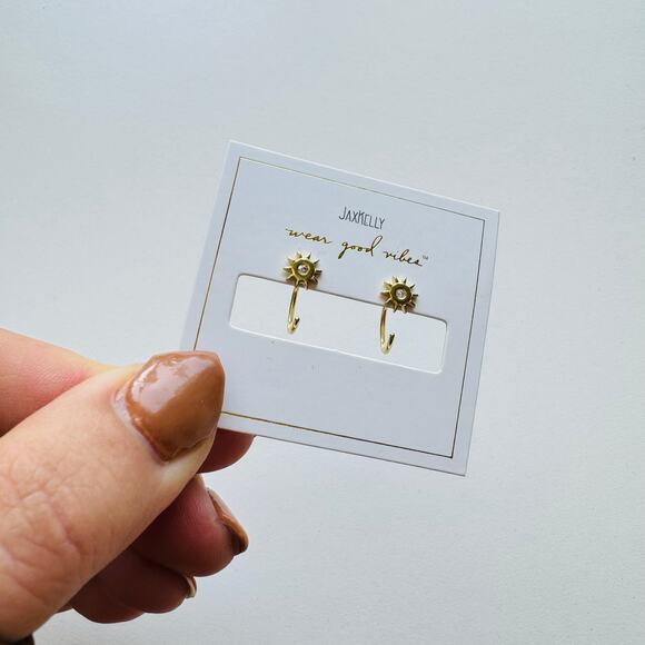 NEW ANTHROPOLOGIE JaxKelly Sunburst Icon 18kt Tiny White CZ Stone Hoop Earring - Picture 8 of 9